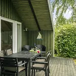 Simonia - 600m From The Sea By Interhome
