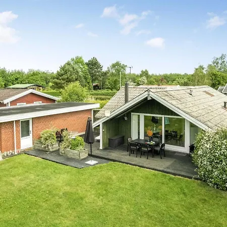 Holiday home Simonia - 600m From The Sea In Se Jutland By Interhome