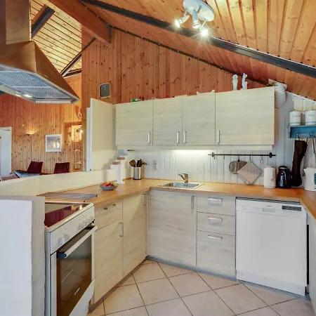 Holiday home Simonia - 600m From The Sea In Se Jutland By Interhome *