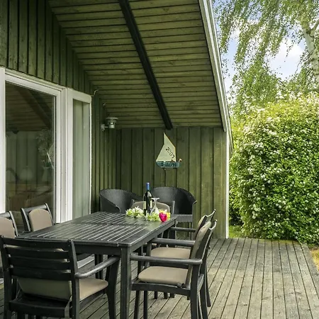 Simonia - 600m From The Sea By Interhome