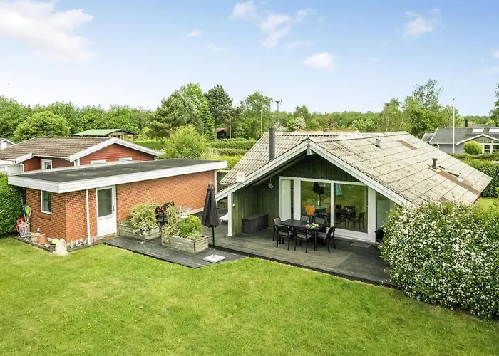 Holiday home Simonia - 600m From The Sea By Interhome