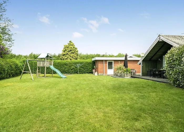 Simonia - 600m From The Sea By Interhome Nedre Lysabild